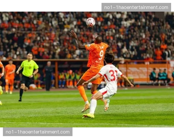 玉昆乔迪强调防守组织，中锋克莱伯回撤参与逼抢成战术新要求